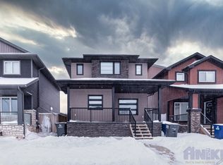 479 Kloppenburg St #B, Saskatoon, SK S7W0N8