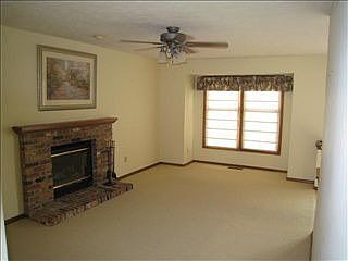 3rd image of 2118 Parker Ave