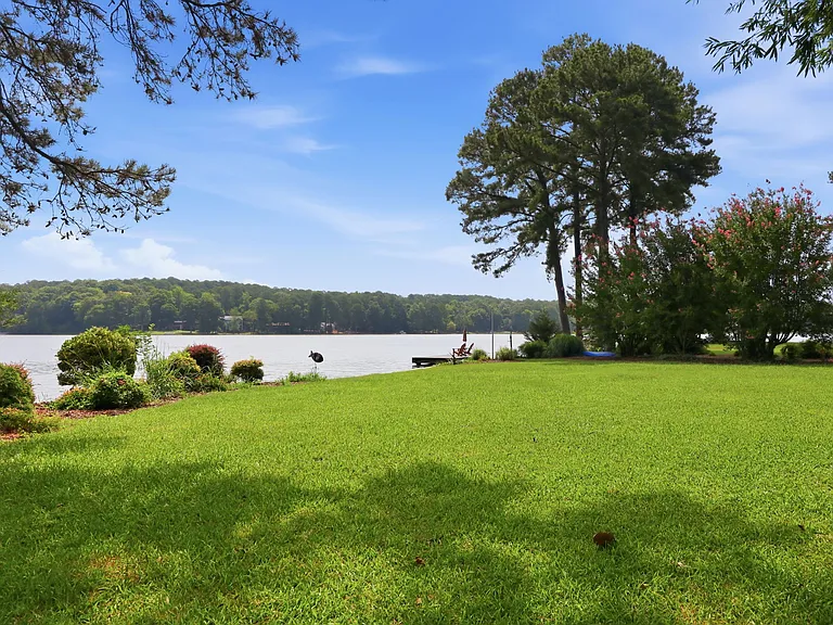 253 Lakeview Dr — Photo 19