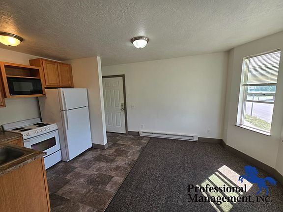 3rd image of 209 S 30th St #3