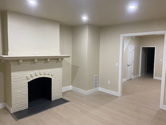 2nd image of 7 E Brown St