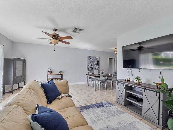 4th image of 7402 Westwood Drive