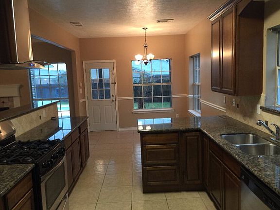 5th image of 1423 Arbor Ct