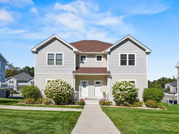 70 Oak St #70, Clinton, MA 01510