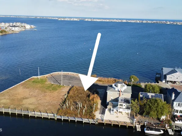 108 Rochester Drive, Brick, NJ 08723