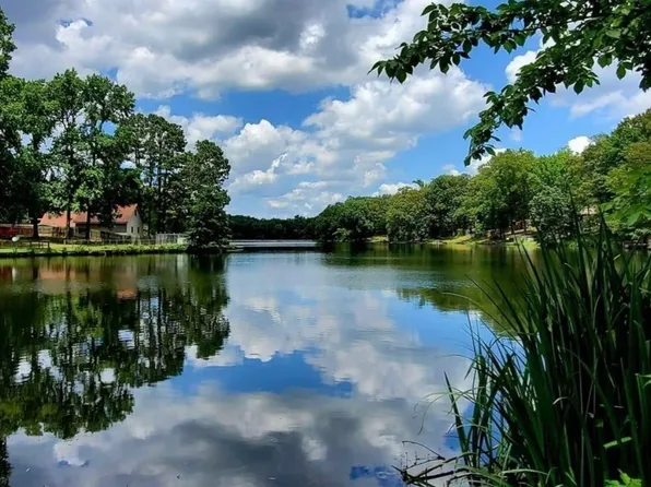 5725 Hilltop Rd #24, Memphis, TN 38135