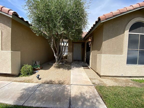 4th image of 8845 Wallaby Ln