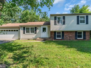 12804 Bexhill Ct, Herndon, VA