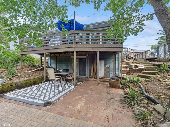 8720 Oak Ave, Gary, IN 46403