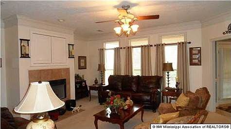 2nd image of 7669 Paloma Dr