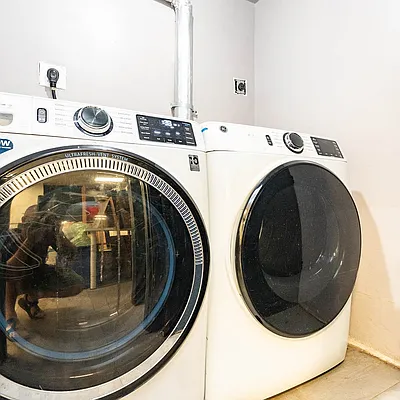 Laundry, photo 1