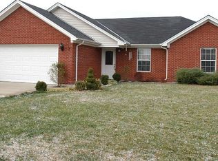 12113 Pinta Pl, Sellersburg, IN 47172