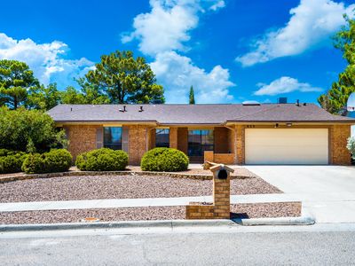 825 Espolon Dr, El Paso, TX, 79912