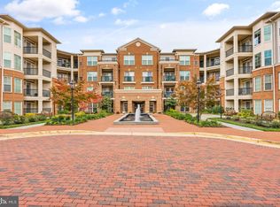 2907 Saintsbury Plz APT 303, Fairfax, VA 22031