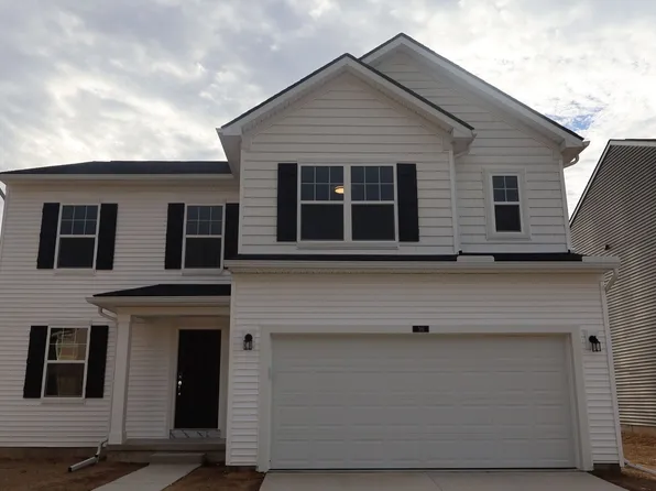 381 Edge Brook Dr, Holly, MI 48442