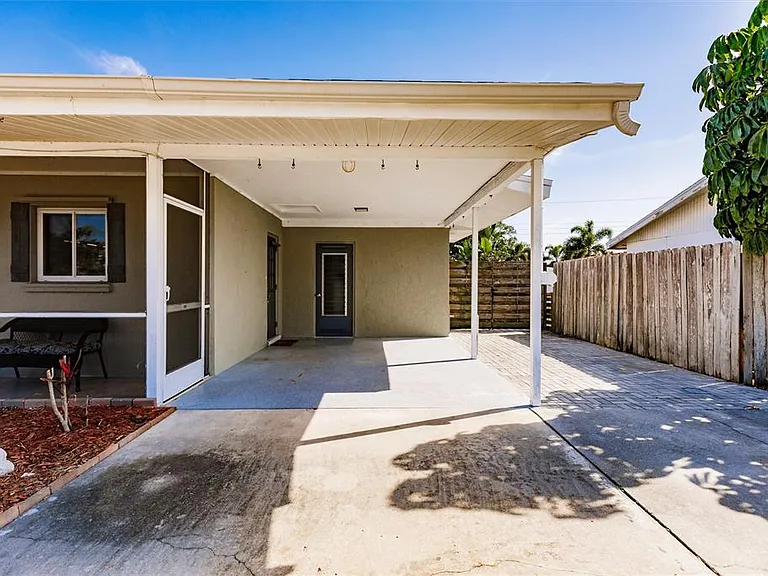 1720 Colleen St — Photo 31