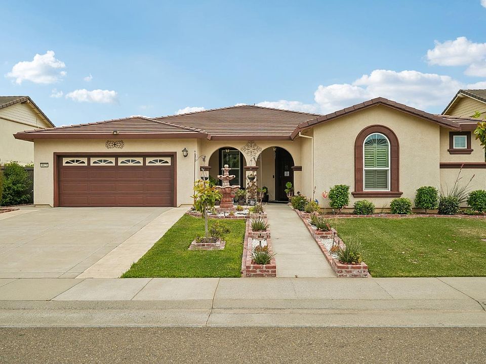 1st image of 4823 Azalea Park Way