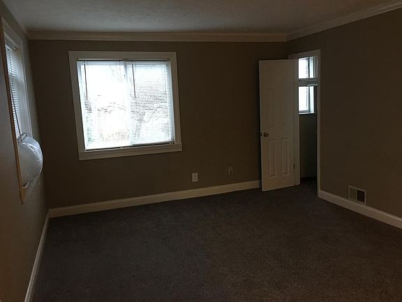 5th image of 2551 Hilton Dr APT 3