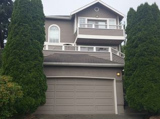 3235 26th Ave W, Seattle, WA 98199