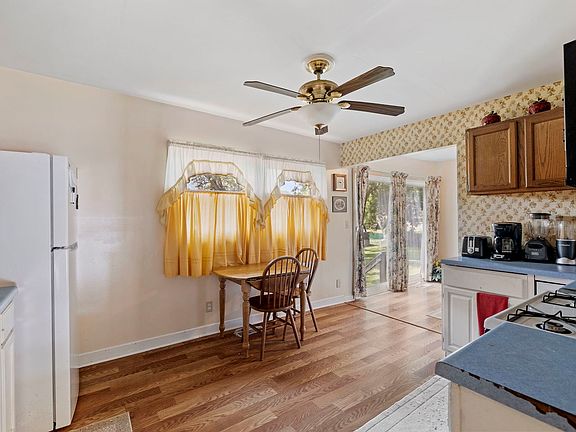 5th image of 125 E Robinhood Way
