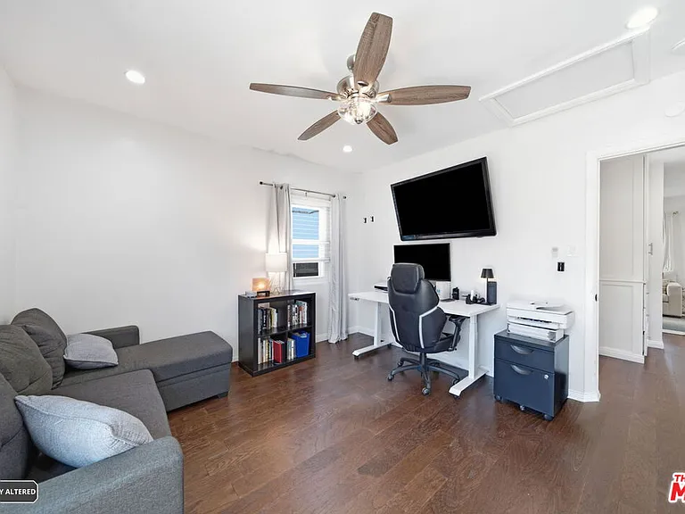 1501 W 104th St — Photo 23