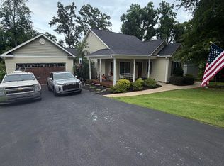 110 Brookside Cir, Honea Path, SC 29654