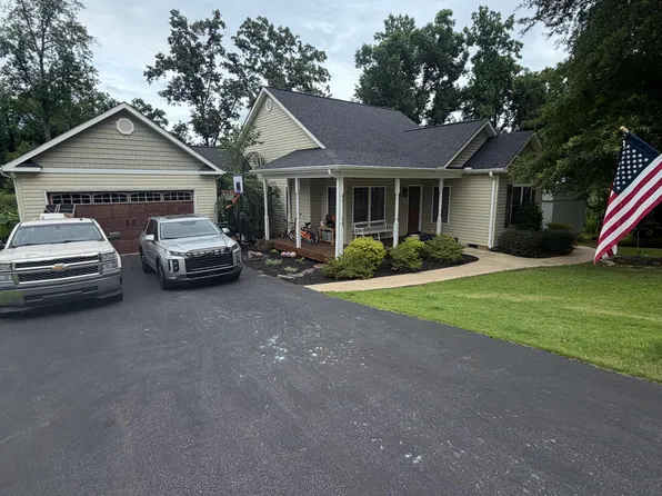 110 Brookside Cir, Honea Path, SC 29654
