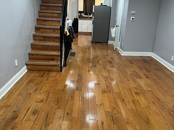 4th image of 3155 N Carlisle St #1
