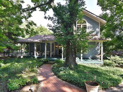 1012 Woodland Ave, Batavia, IL, 60510