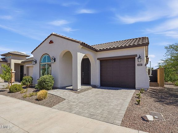 3rd image of 20363 W SELLS Drive