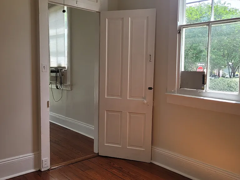 7502 Freret St — Photo 3
