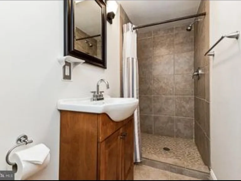 148 Regester Ave — Photo 8