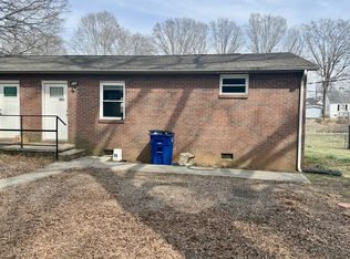 806 3rd Ave SW, Conover, NC 28613