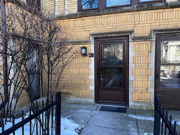 2nd image of 3427 W Drummond Pl #B