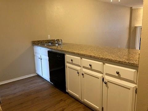 5th image of 155 Austin Stone Dr