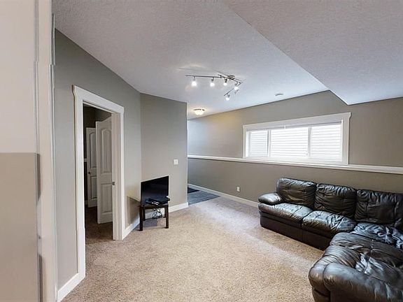 3rd image of 7417 B Westpointe Dr #A