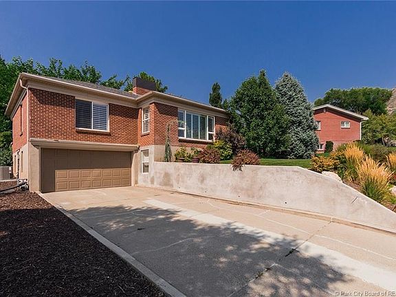 2nd image of 2481 E Kensington Ave