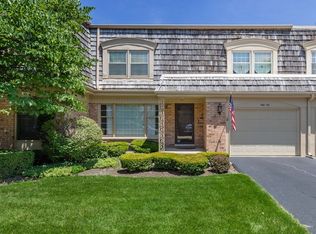 19W142 Avenue Rue Royal, Oak Brook, IL 60523