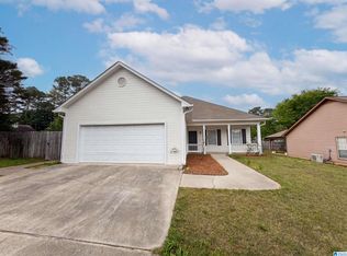 101 Cambridge Pointe Dr, Alabaster, AL 35007