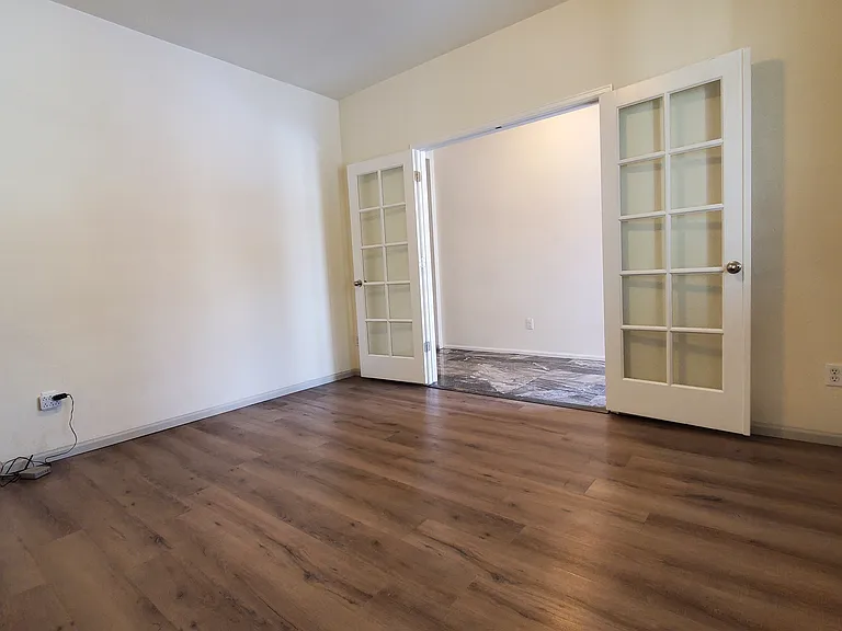 11994 E Lake Cir — Photo 2