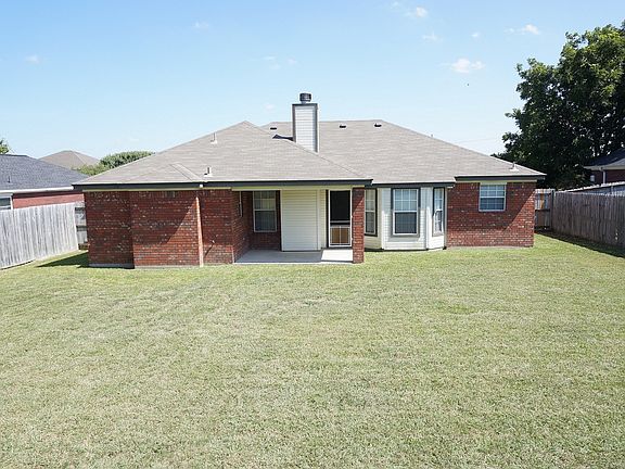 2nd image of 5603 Montrose Dr