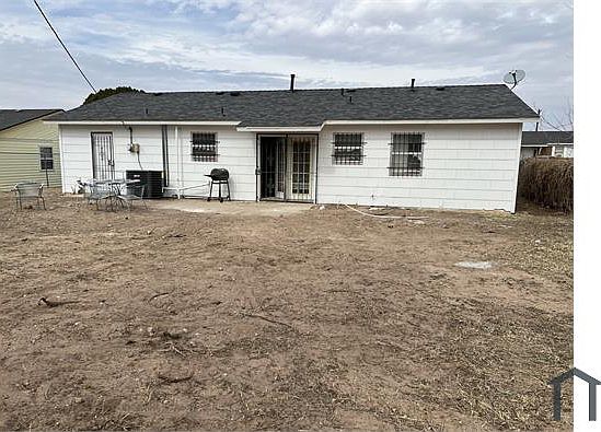 4th image of 1204 Mimosa Ln