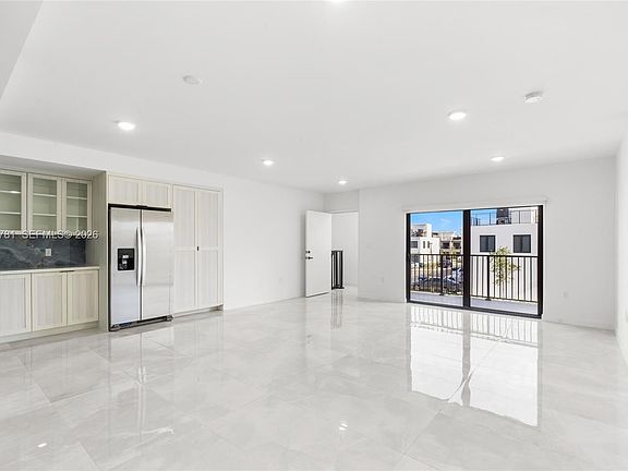 4th image of 14530 SW 261st Ter #2