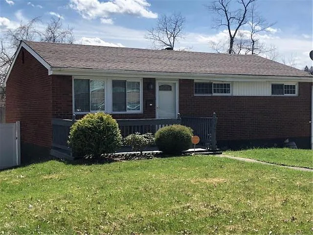 717 Cottonwood Dr photo 1