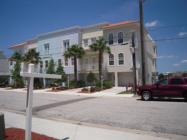 1st image of 140 Brightwater Dr APT 3