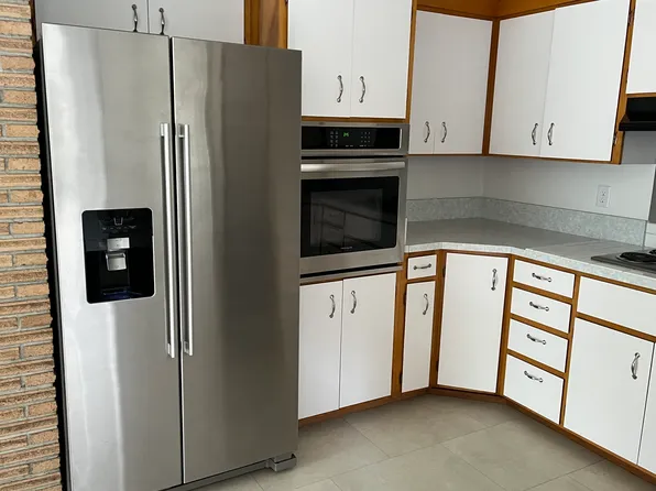 55 Sunset Dr, Eugene, OR 97403