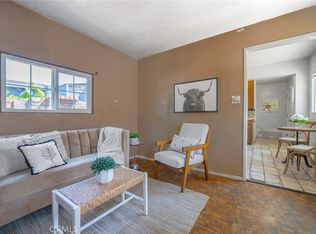 117 N Laurel St, Santa Ana, CA 92703