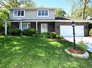 423 Shorewood Ct, Valparaiso, IN 46385
