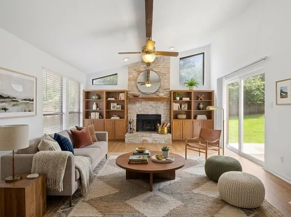 11512 Tin Cup Dr APT 304, Austin, TX 78750