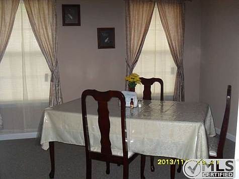 4th image of 517 James Ct